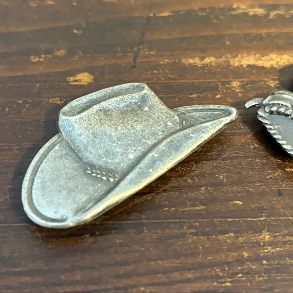 Vintage Southwest Style Silver Tone Hat & Saddle Button Covers – Set of 2 - Picture 3 of 7